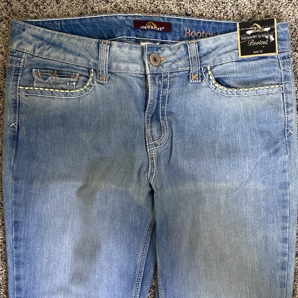Jordache Bootcut Jeans Sz 10 NWT - Picture 2 of 9
